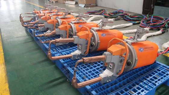 বায়ুসংক্রান্ত 220v 80KVA পোর্টেবল স্পট ওয়েল্ডিং মেশিন, কাস্ট নমনীয় স্পট ওয়েল্ডার