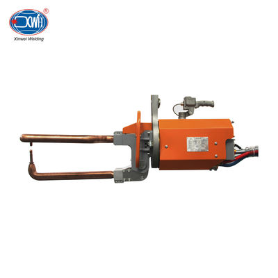 ভালো দাম 0.5mpa বায়ুসংক্রান্ত পোর্টেবল স্পট ওয়েল্ডিং মেশিন শীট ধাতু 140mm স্ট্রোক অনলাইনে