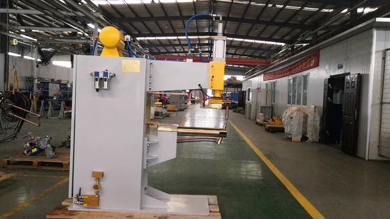 ভালো দাম 50HZ 3.5KN শীট মেটাল সিএনসি স্পট ওয়েল্ডিং মেশিন টেবিল অপারেটিং অনলাইনে